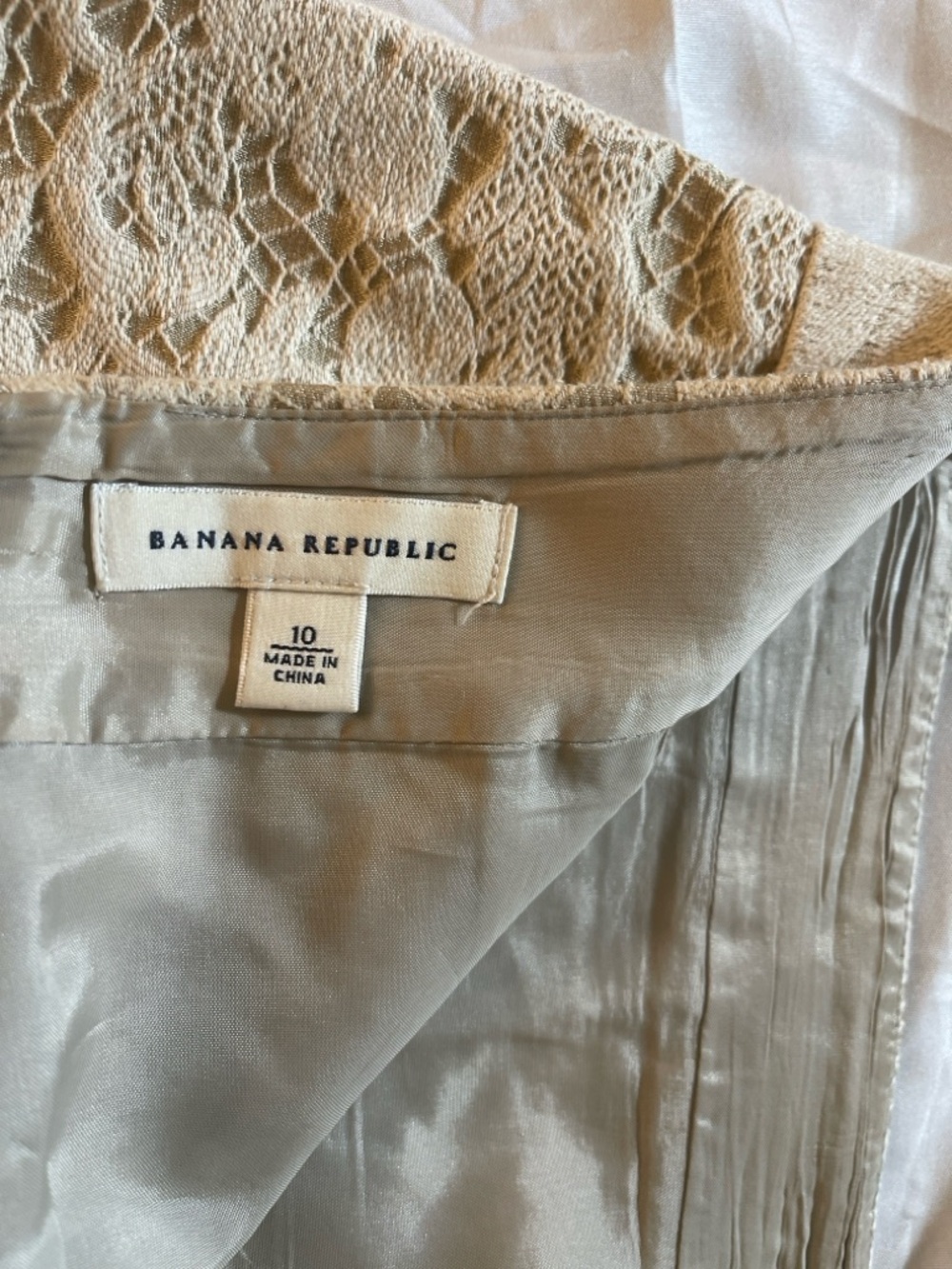 Banana Republic Lace Skirt Cream Size 10 Pencil Lined Elegant Work Occasion - Picture 7 of 9